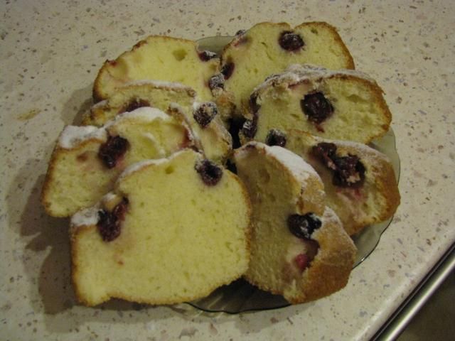 Babka z wiśniami Babka z wiśniami