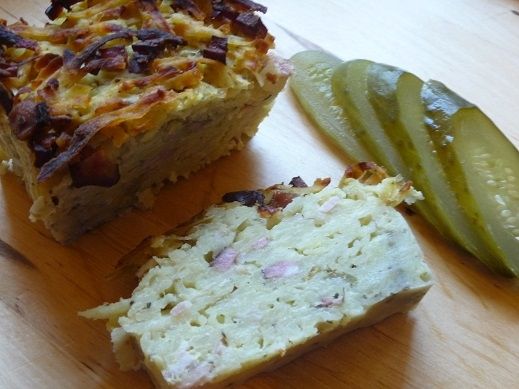 Babka ziemniaczana z boczkiem i kiełbasą