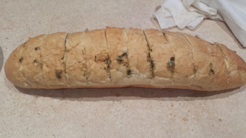 Bagietka z czosnkiem i serem