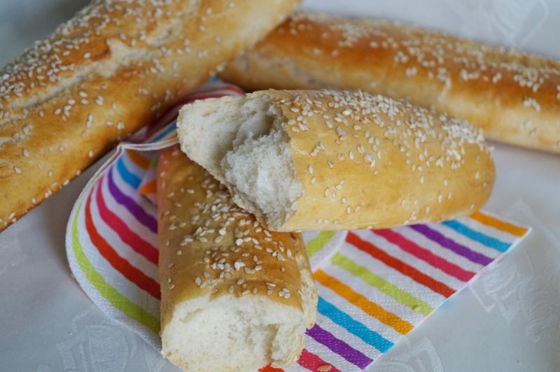 Bagietki pszenne z sezamem