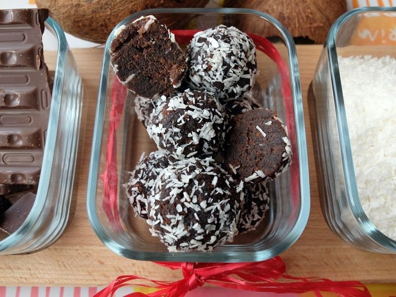 Bajaderkowe kulki czekoladowo-kokosowe