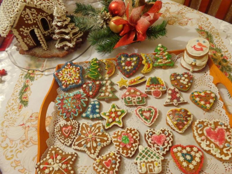 Bajkowe pierniczki z ciasta długodojrzewającego Bajkowe pierniczki z ciasta długodojrzewającego