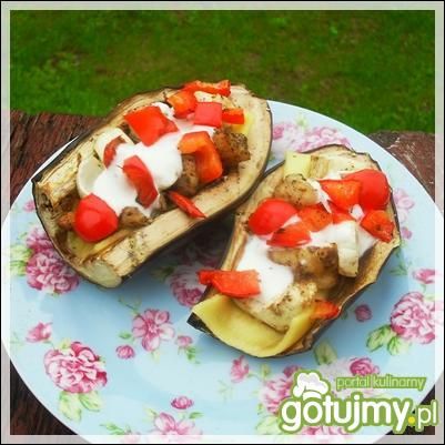 Bakłażan faszerowany na grillu Bakłażan faszerowany na grillu