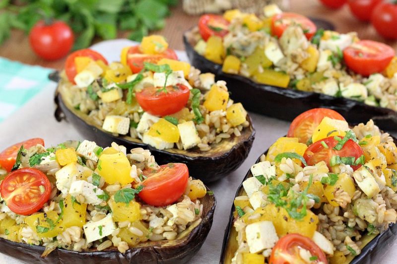 Bakłażan nadziewany kaszą owsianą 