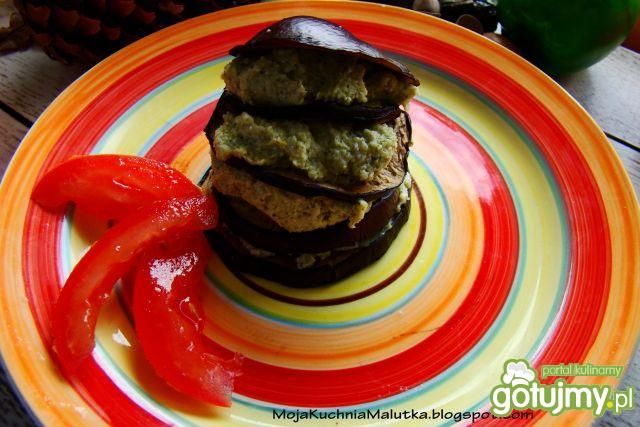 Bakłażan przekładany pastą Bakłażan przekładany pastą