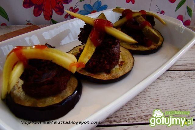 Bakłażanowe kanapeczki z kaszanką 