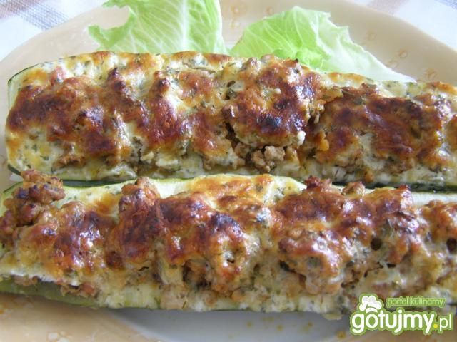 Bakłażany nadziewane mięsem