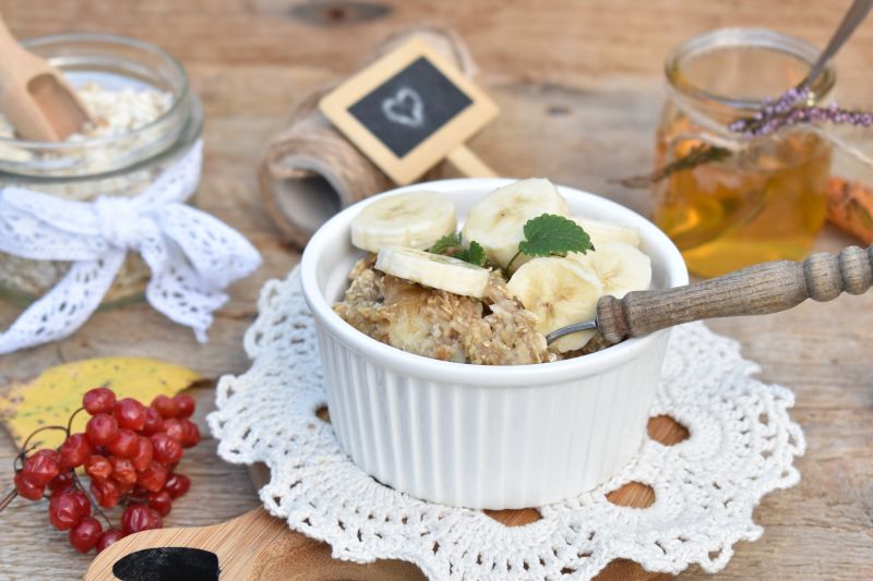 Bananowa owsianka z piekarnika z otrębami owsianym