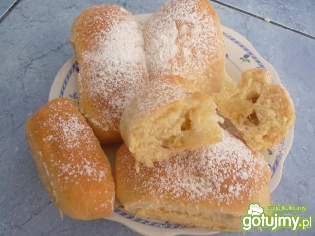 Bananowe drożdżówki Bananowe drożdżówki