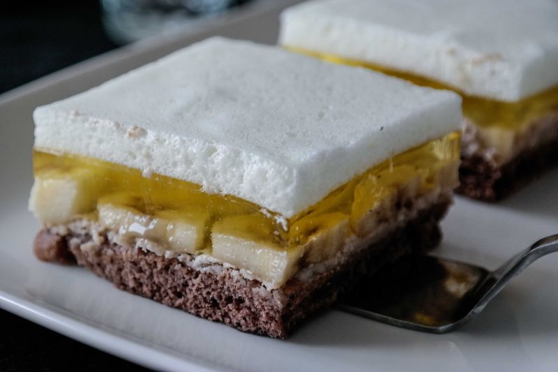 Bananowiec z pianką Bananowiec z pianką