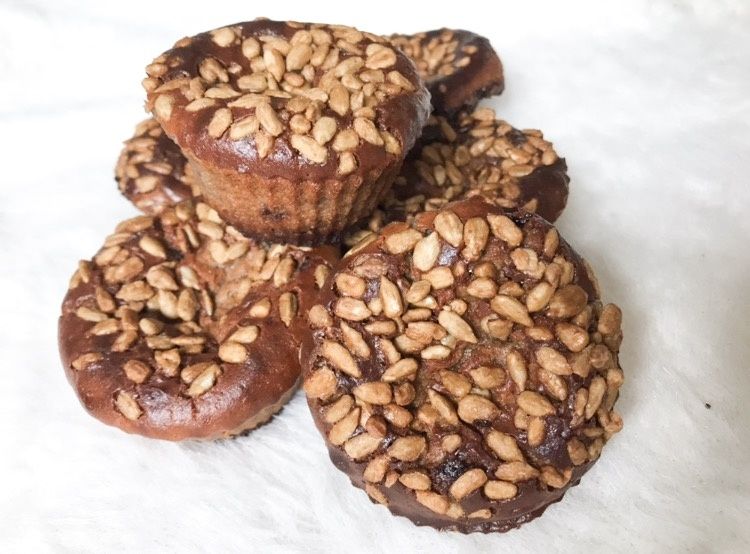 Bananowo-waniliowe babeczki ze słonecznikiem