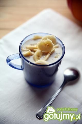 Bananowy koktajl owsiany Bananowy koktajl owsiany