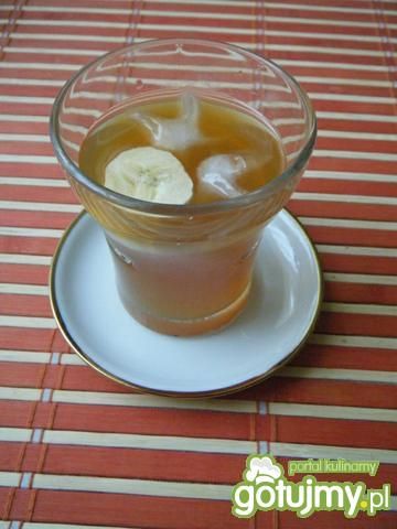 Bananowy koktajl z lodem Bananowy koktajl z lodem