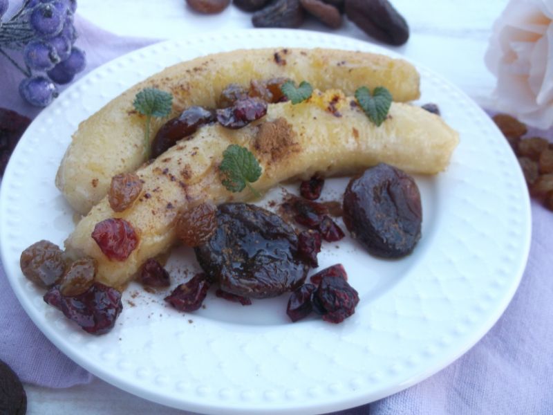 Banany smażone z bakaliami ( bez glutenu )