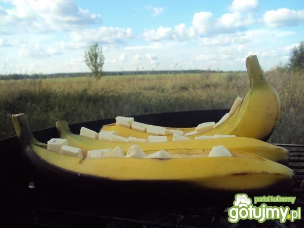 Banany z białą czekoladą - z grilla 