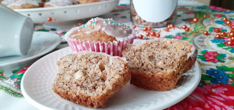 Bardzo orzechowe babeczki