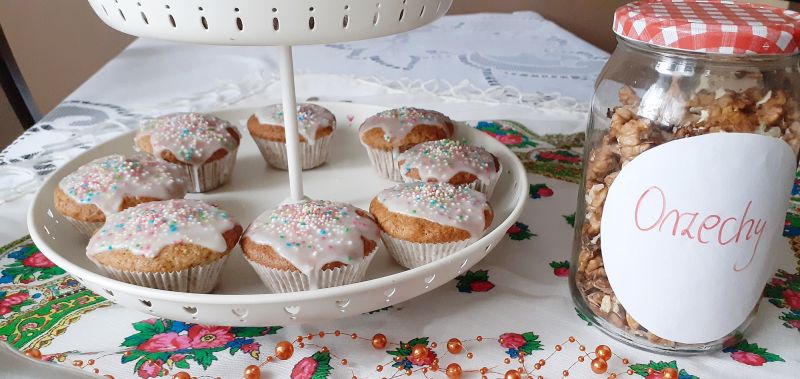 Bardzo orzechowe babeczki