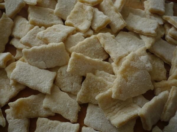 Bardzo proste ciasto makaronowe