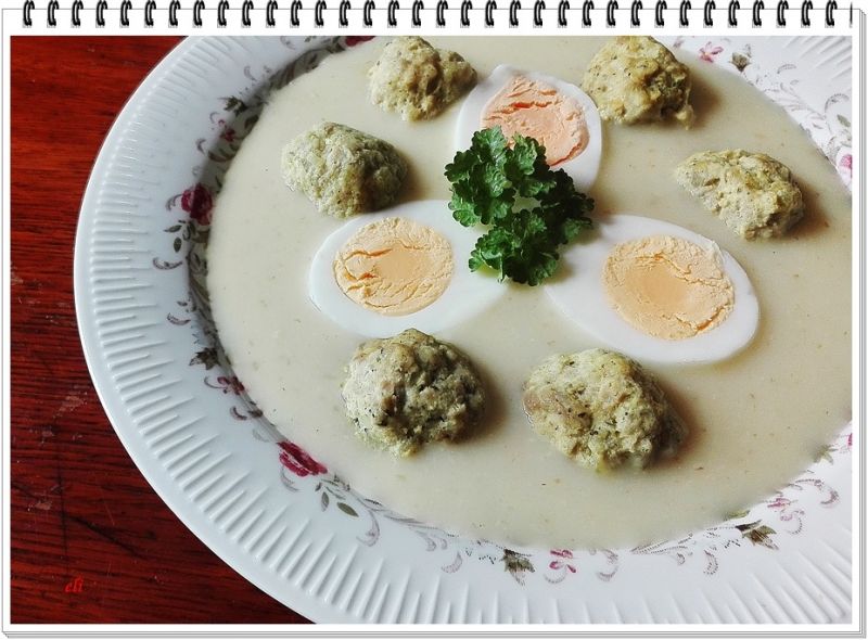 Barszcz biały Eli na zakwasie z pulpetami 