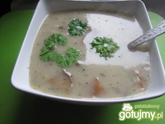 Barszcz biały podwójnie grzybowy