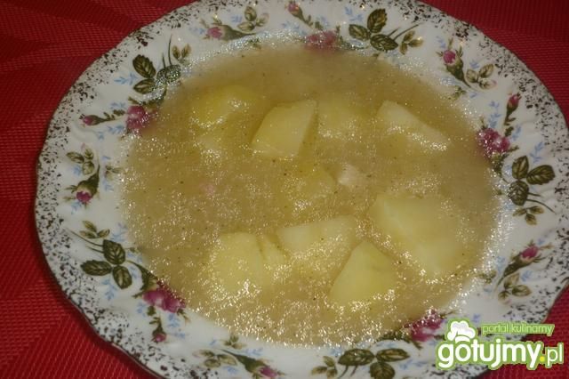 Barszcz biały z ziemniaczkami