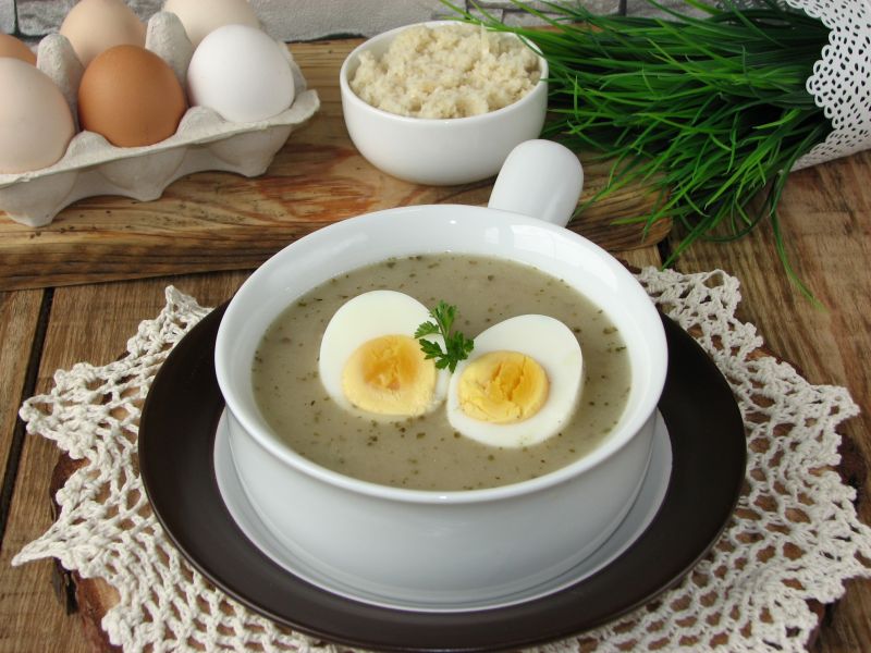 Barszcz chrzanowy na wędzonce Barszcz chrzanowy na wędzonce