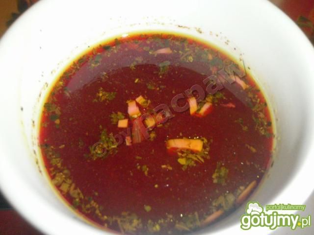 Barszcz czerwony z czosnkiem Barszcz czerwony z czosnkiem