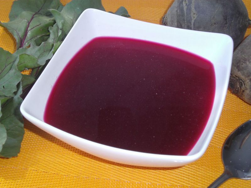 Barszcz czerwony z suszonych buraczków