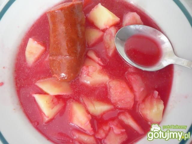 Barszcz czerwony z ziemniaczkami