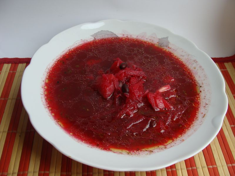 Barszcz ukraiński z czarną fasolką