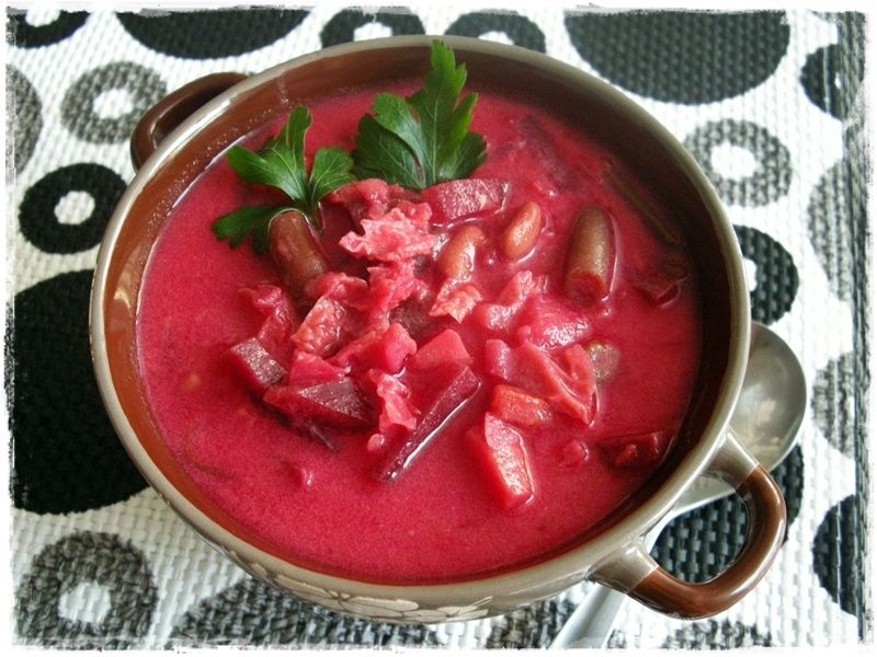 Barszcz ukraiński z fasolką szparagową Barszcz ukraiński z fasolką szparagową