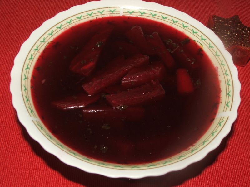 Barszcz z buraczkami Barszcz z buraczkami