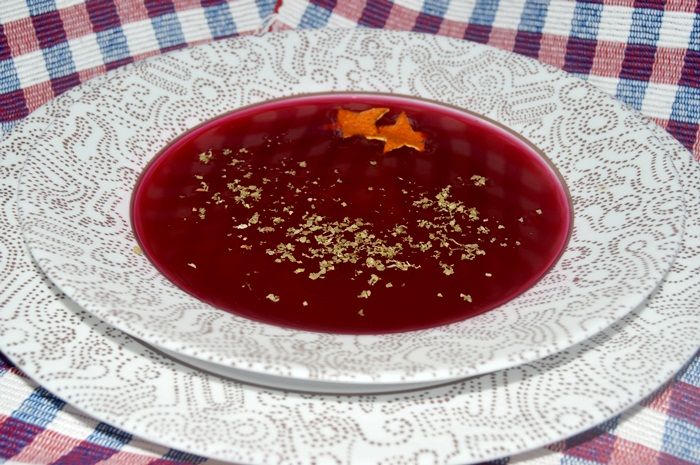 Barszcz z sokiem jabłkowym