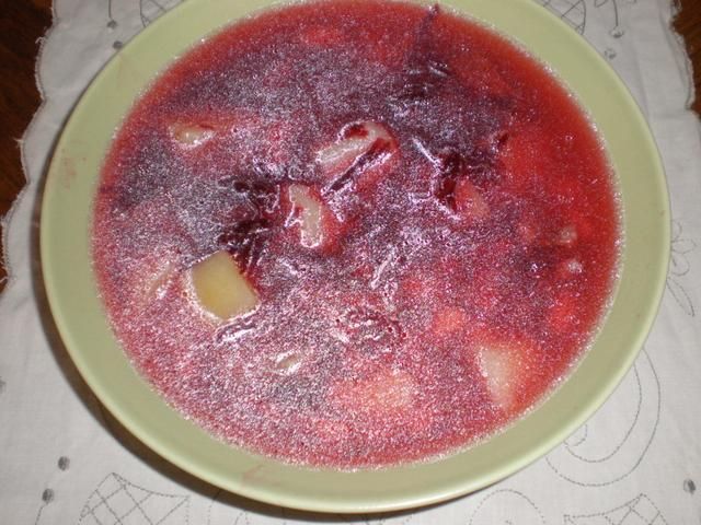 Barszcz z ziemniakami i fasolą