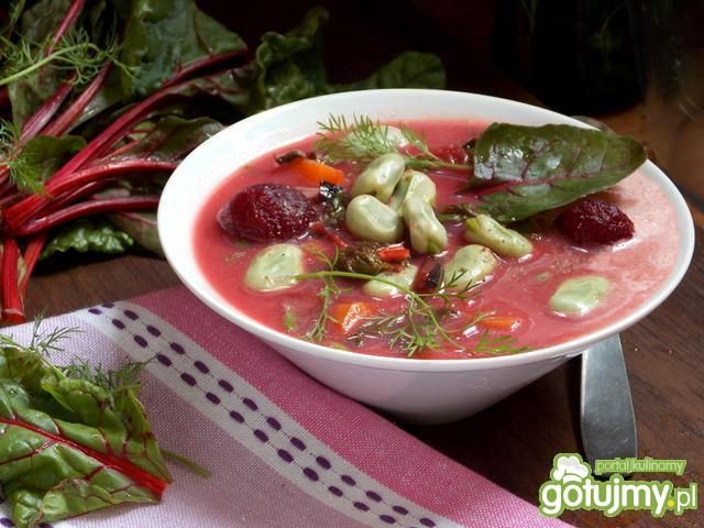 Barszczyk z botwinką i bobem Barszczyk z botwinką i bobem