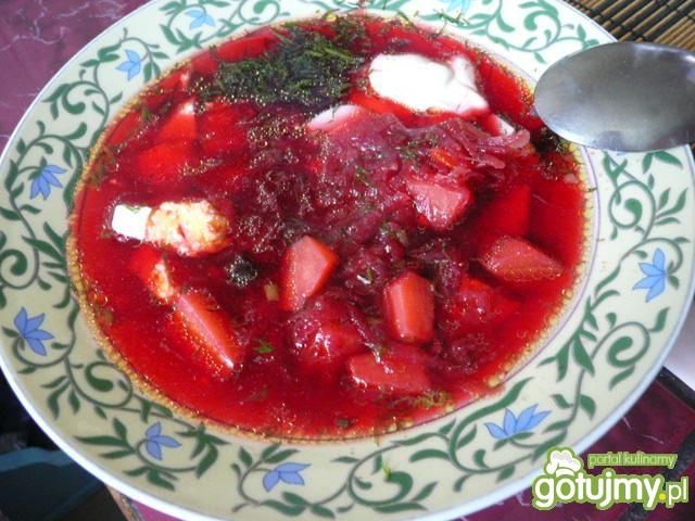 Barszczyk z jajem wg Elfi