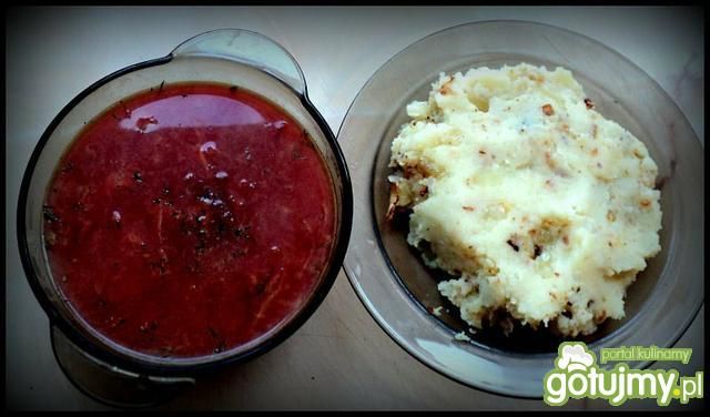 barszczyk z ziemniaczkami 