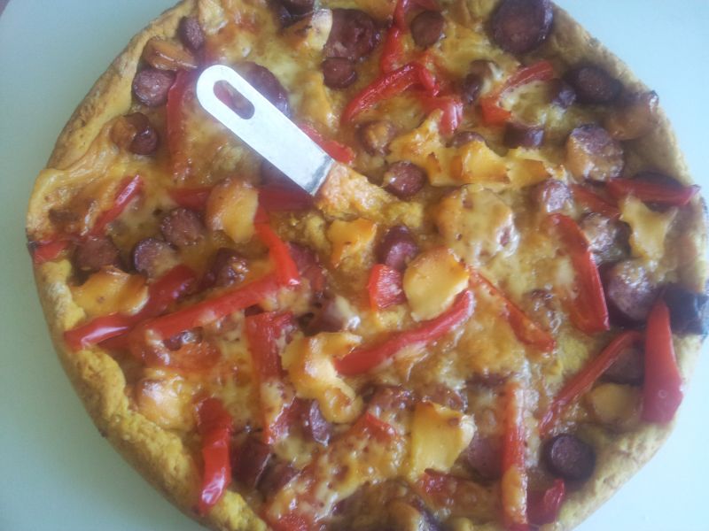 Batatowa pizza na troszkę grubszym spodzie Batatowa pizza na troszkę grubszym spodzie