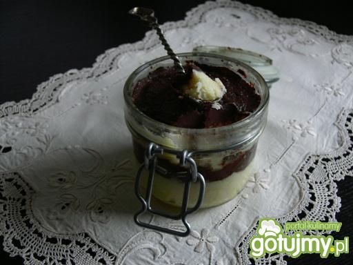 Batonik bounty w słoiczku