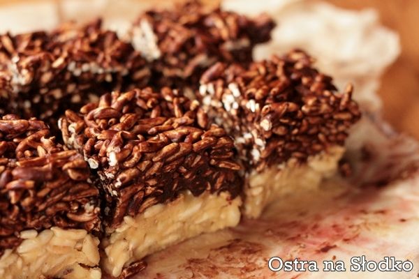 Batoniki czekoladowe z ryżu preparowanego Batoniki czekoladowe z ryżu preparowanego