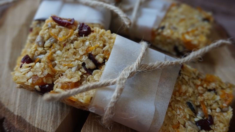 Batoniki z otrębami i ziarnami