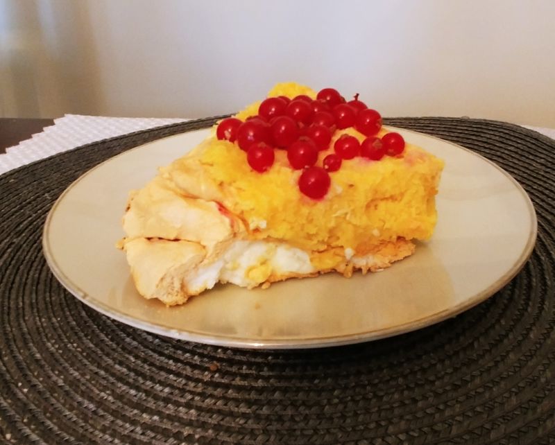 Beza z kremem kokosowo - pomarańczowym