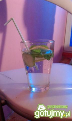 Bezalkoholowe Mojito  Bezalkoholowe Mojito