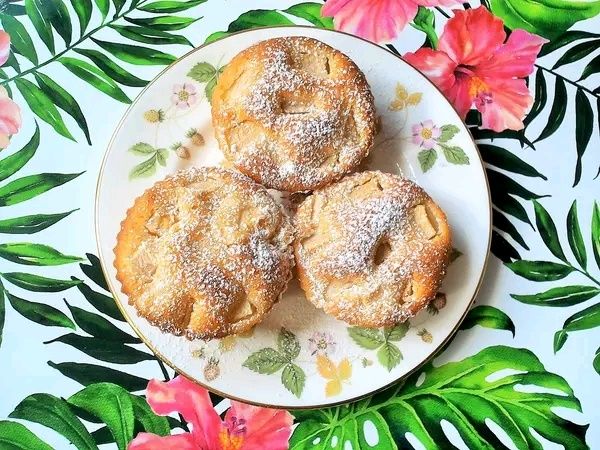 Bezglutenowe babeczki z gruszkami Bezglutenowe babeczki z gruszkami