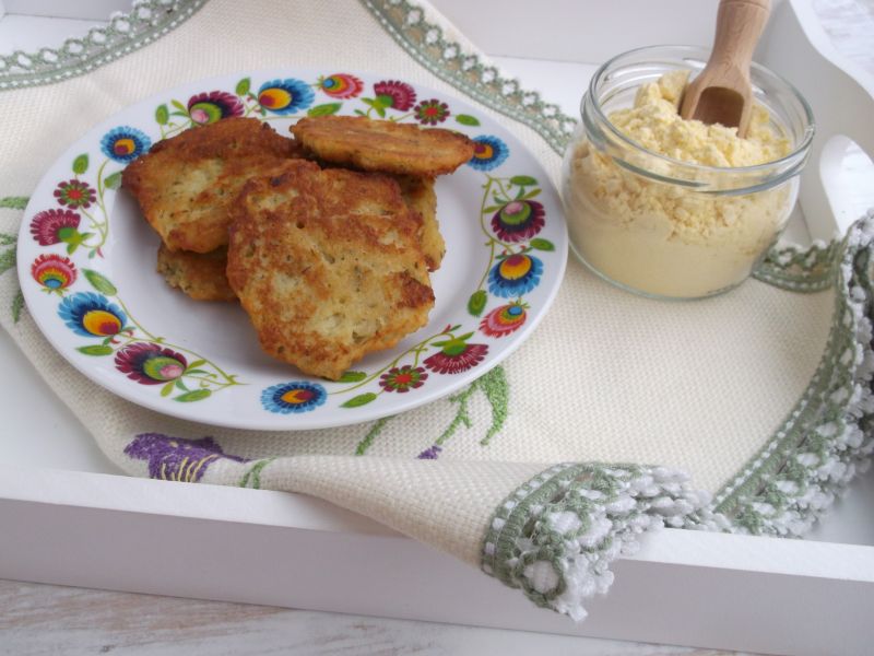 Bezglutenowe placki ziemniaczane z natką pietruszk Bezglutenowe placki ziemniaczane z natką pietruszk