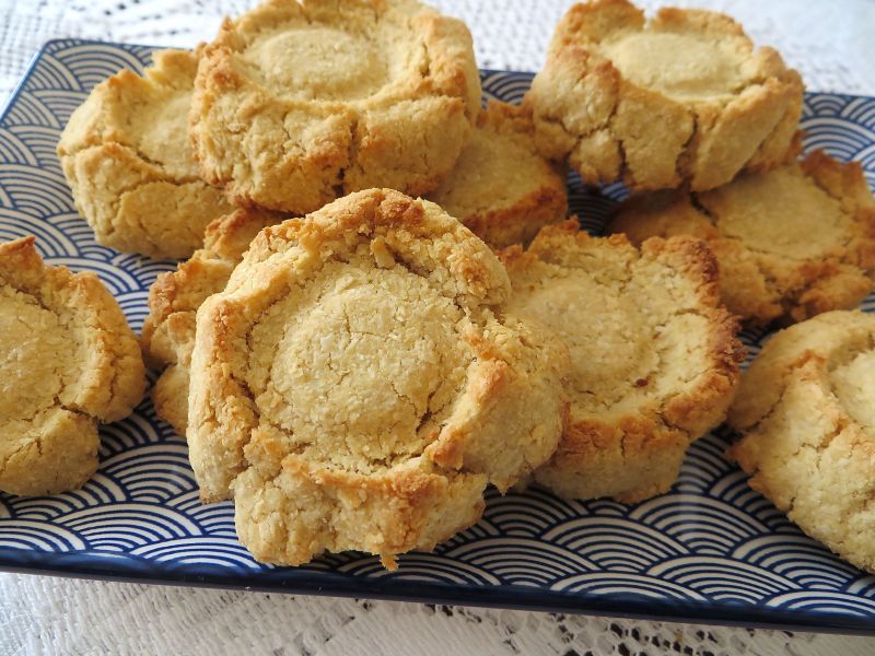 Bezglutenowe popękane kokosanki Bezglutenowe popękane kokosanki