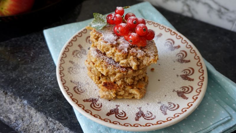 Bezglutenowe racuchy owsiane z jabłkami 