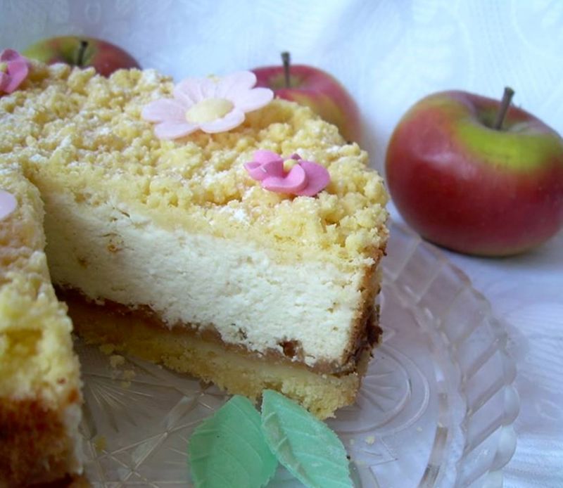 Bezglutenowy sernik z jabłkami Bezglutenowy sernik z jabłkami