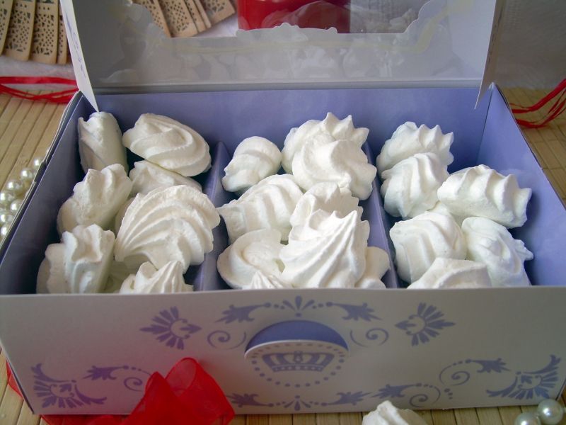 Beziki - domowe bezy