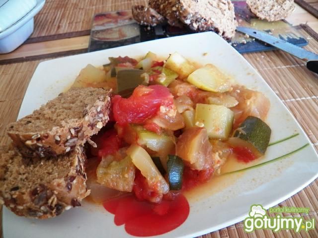 Bezmięsne leczo Bezmięsne leczo